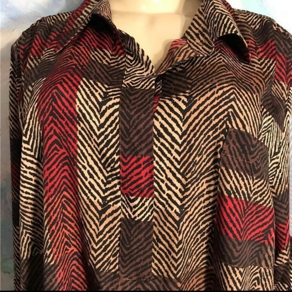 PLUS XXL Brown Print Button Down Neckline L/S Top - Picture 2 of 8